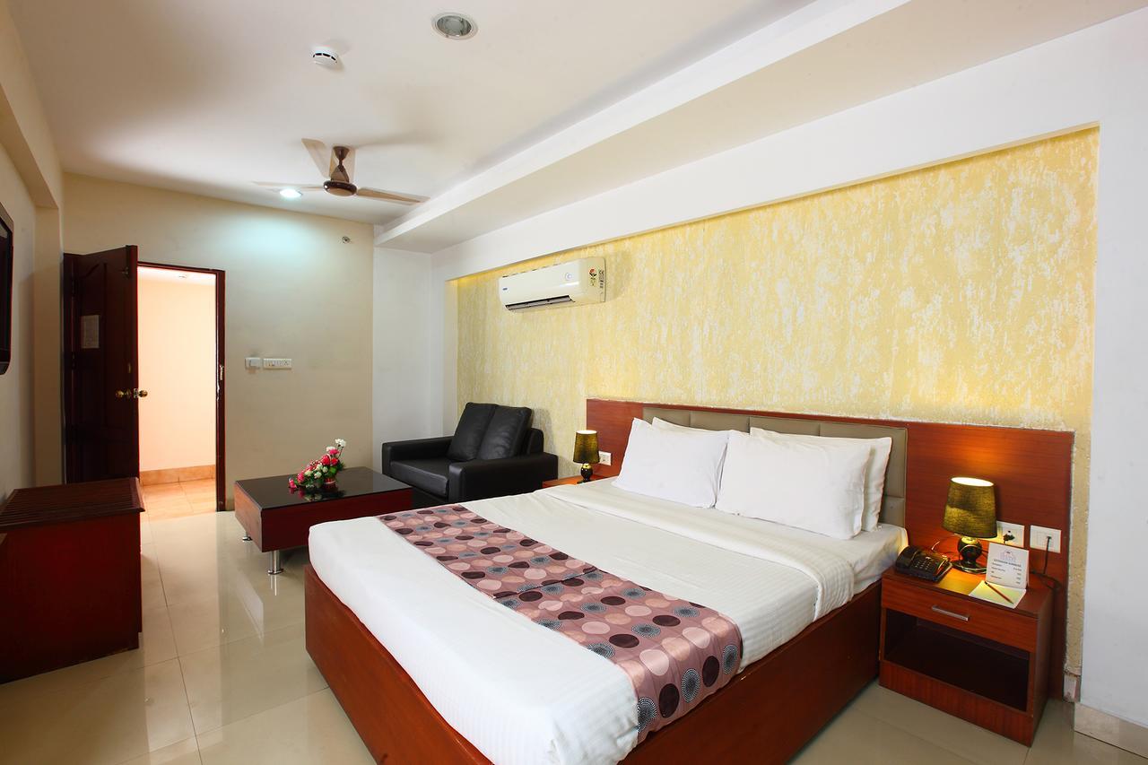 Trichur Towers Thrissur Exterior photo
